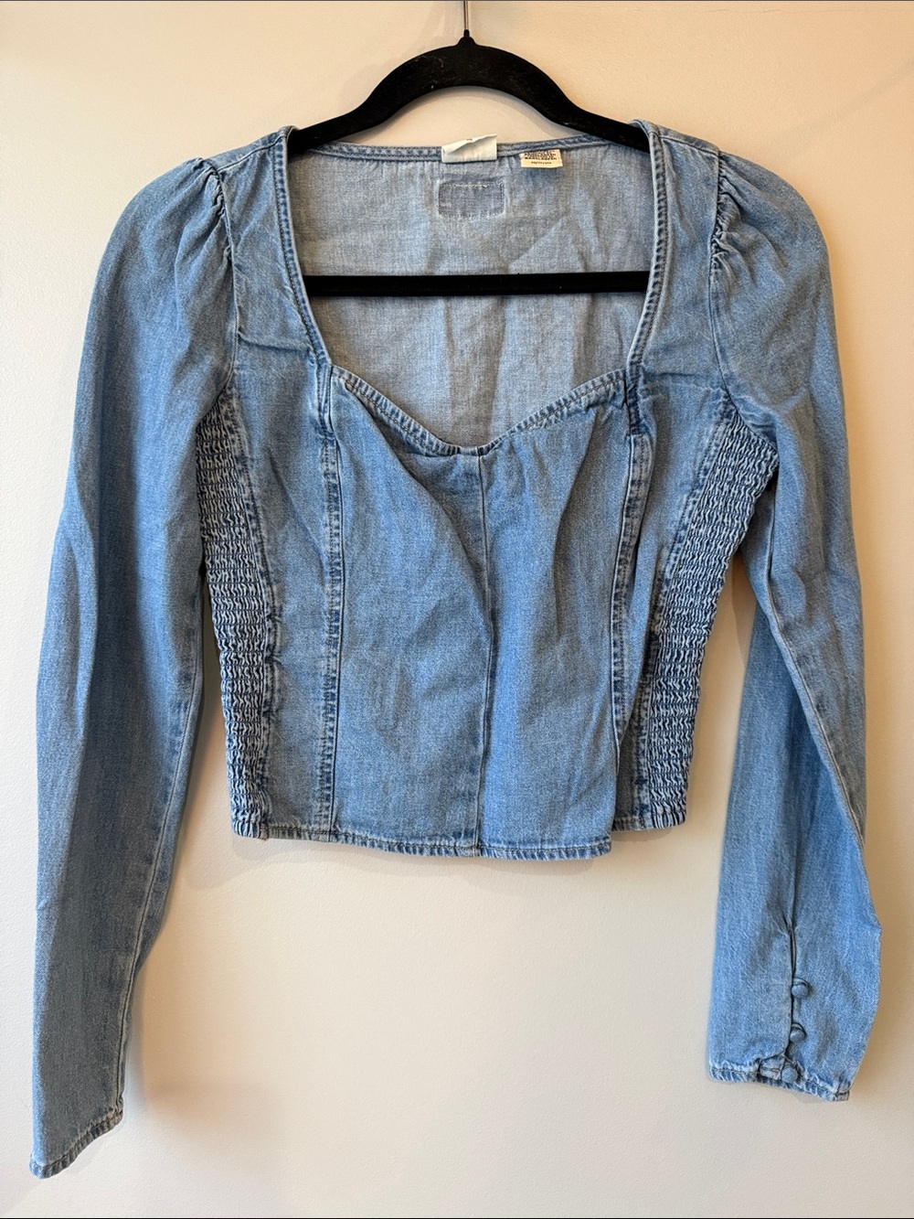 Levi's Light Blue Denim Long-Sleeve Cropped Top Y2K coastal cowgirl XS
